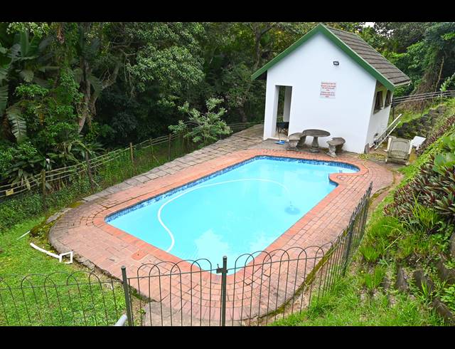 1 BEDROOM SIMPLEX FOR SALE IN THE WOLDS